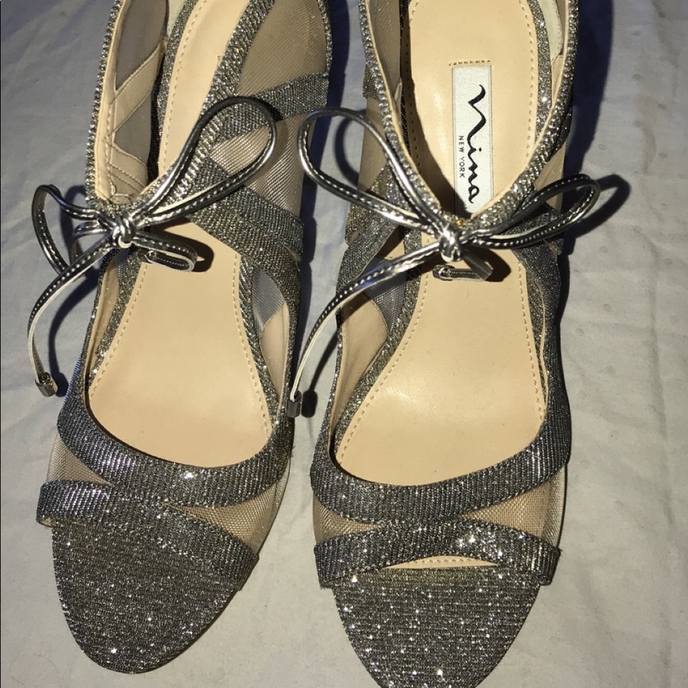 Heels - Picture 2 of 3